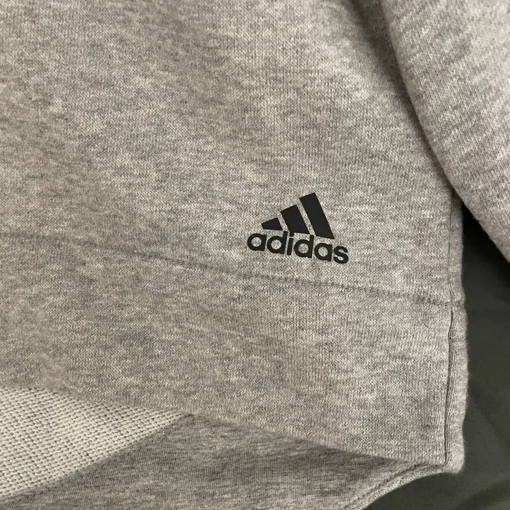 Adidas Womens Grey Cropped High Low Cowl Neck Sweatshirt with Stripe - Size L - Picture 4 of 8